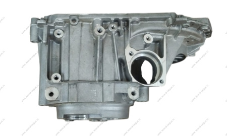 Картер коробки передач LADA Largus КПП-JR5 ( 8200934990) Renault RENAULT 8201630425